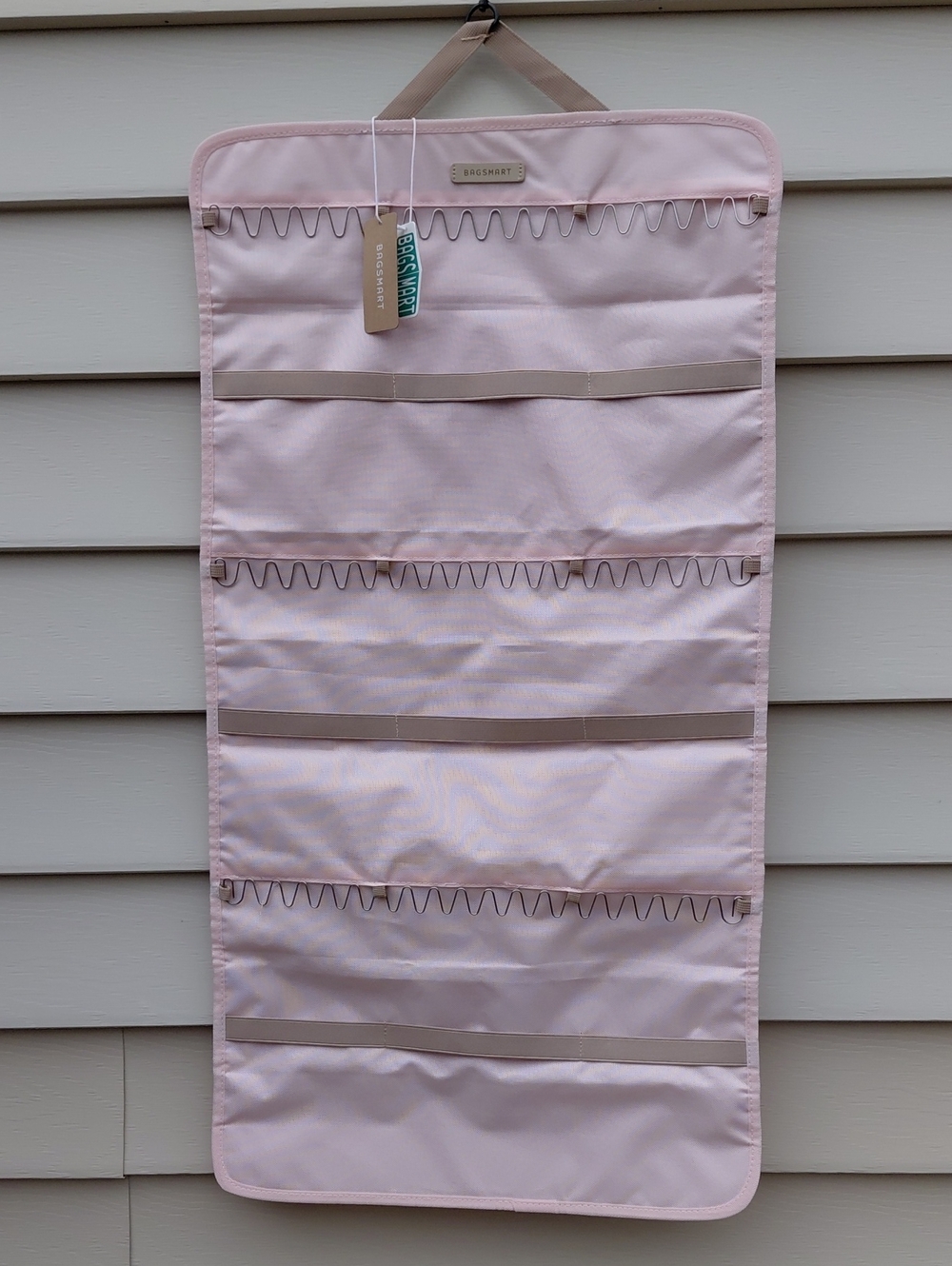 BAGSMART Women's Pink Hanging Jewelry Organizer